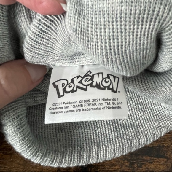 NWT Pokémon knit pom pom beanie hat and insulated glove set, Adult O/S. - Picture 9 of 11